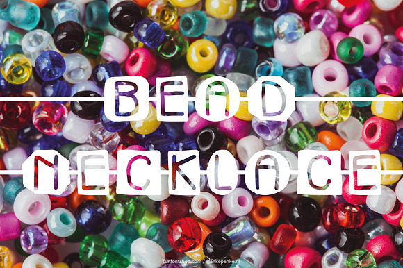 Bead Necklace Font in Display Fonts