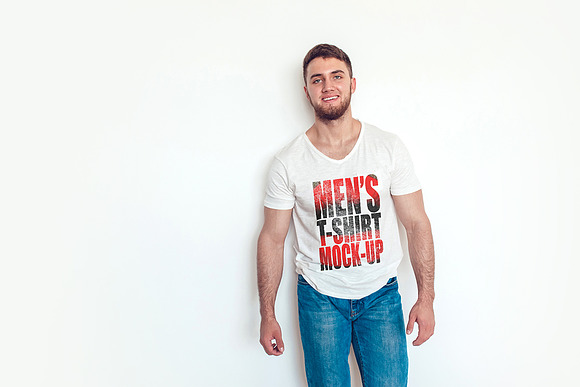 Download Men's T-Shirt Mock-Up