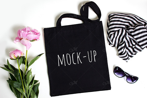 Download Black tote bag Mock-up. PSD+JPG