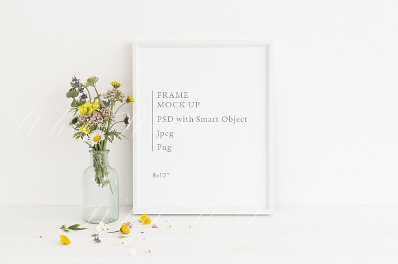 Free Frame mock up - floral - 8x10